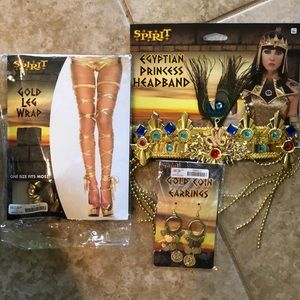 Cleopatra Halloween costume accessories